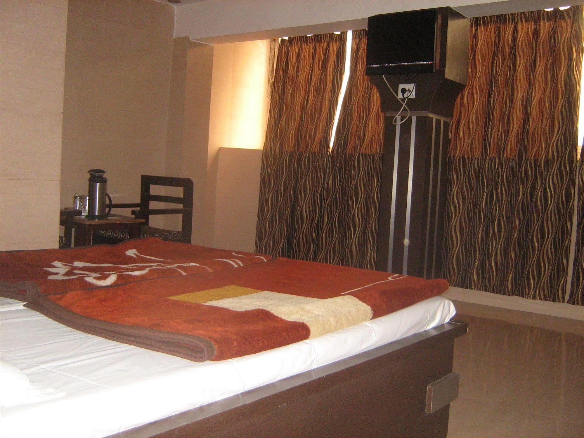 Hotel Gyan Haridwār Eksteriør billede